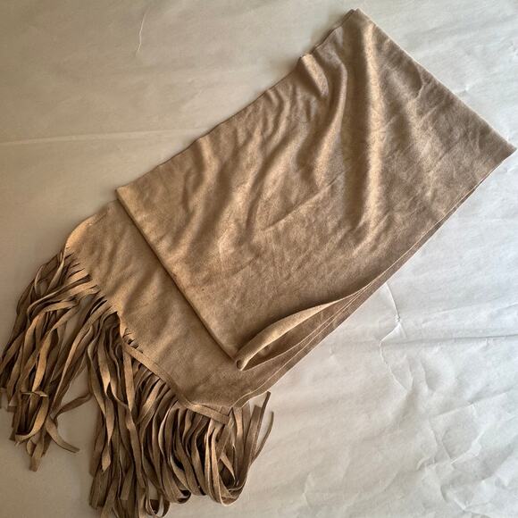 Urban Outfitters 7.5 Foot Tan Suede Coastal Cowgirl Wrap w Fringe on Either End - Picture 4 of 16
